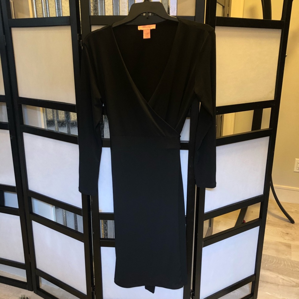 Bandolino stunning black wrap dress Large